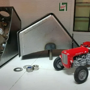 Massey Ferguson MF 35 25 30 765 835 Tractor Rear Light Lamp Mount Brackets x2